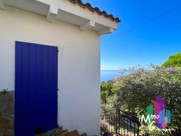 30 facade house for sale blue cadaques lloret